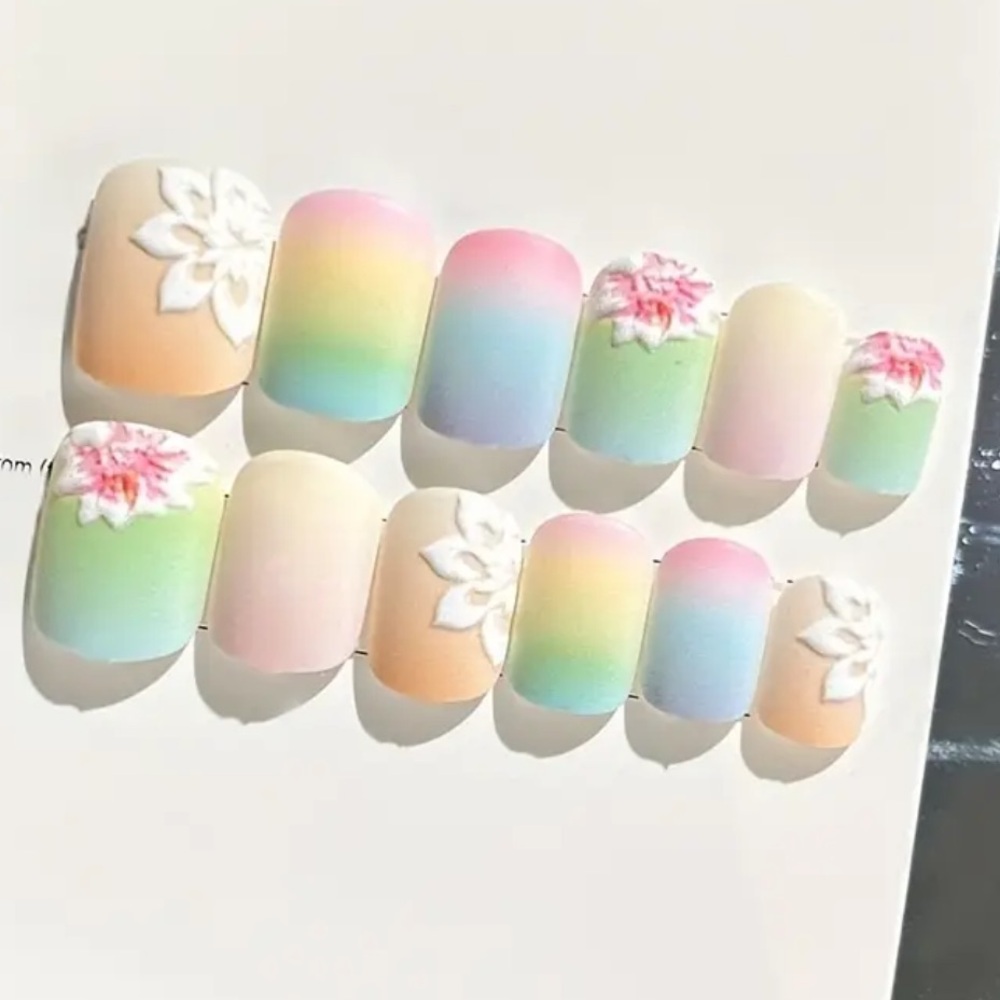 Gradient Floral Press-On Nails